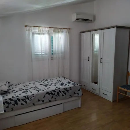 Apartment Marica Spadina *